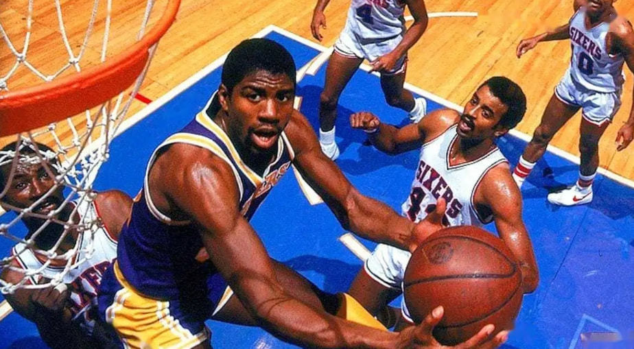 格伦-约翰逊：皇马对阿诺德有很大吸引力，贝林厄姆也会当说客