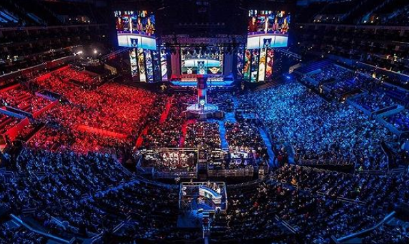 防守端则以 防守端则以